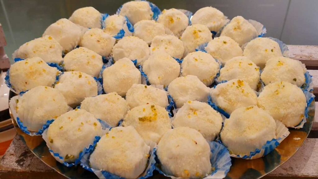 kolkatas-top-catering-services-sweets-for-pohela-baisakh